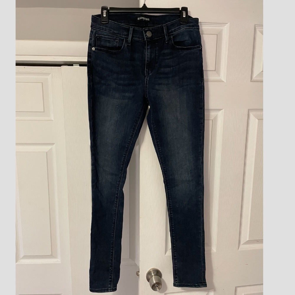 💥 Accepting offers on Express Supersoft Midrise Jean Legging Size 8 - Picture 1 of 4
